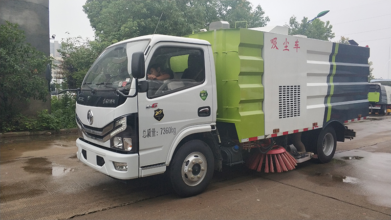 東風小多利卡吸塵車國VI