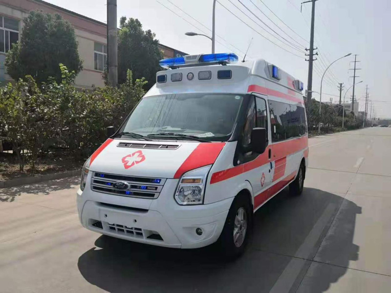 國六福特V348長軸高頂（客運版）轉(zhuǎn)運型救護車